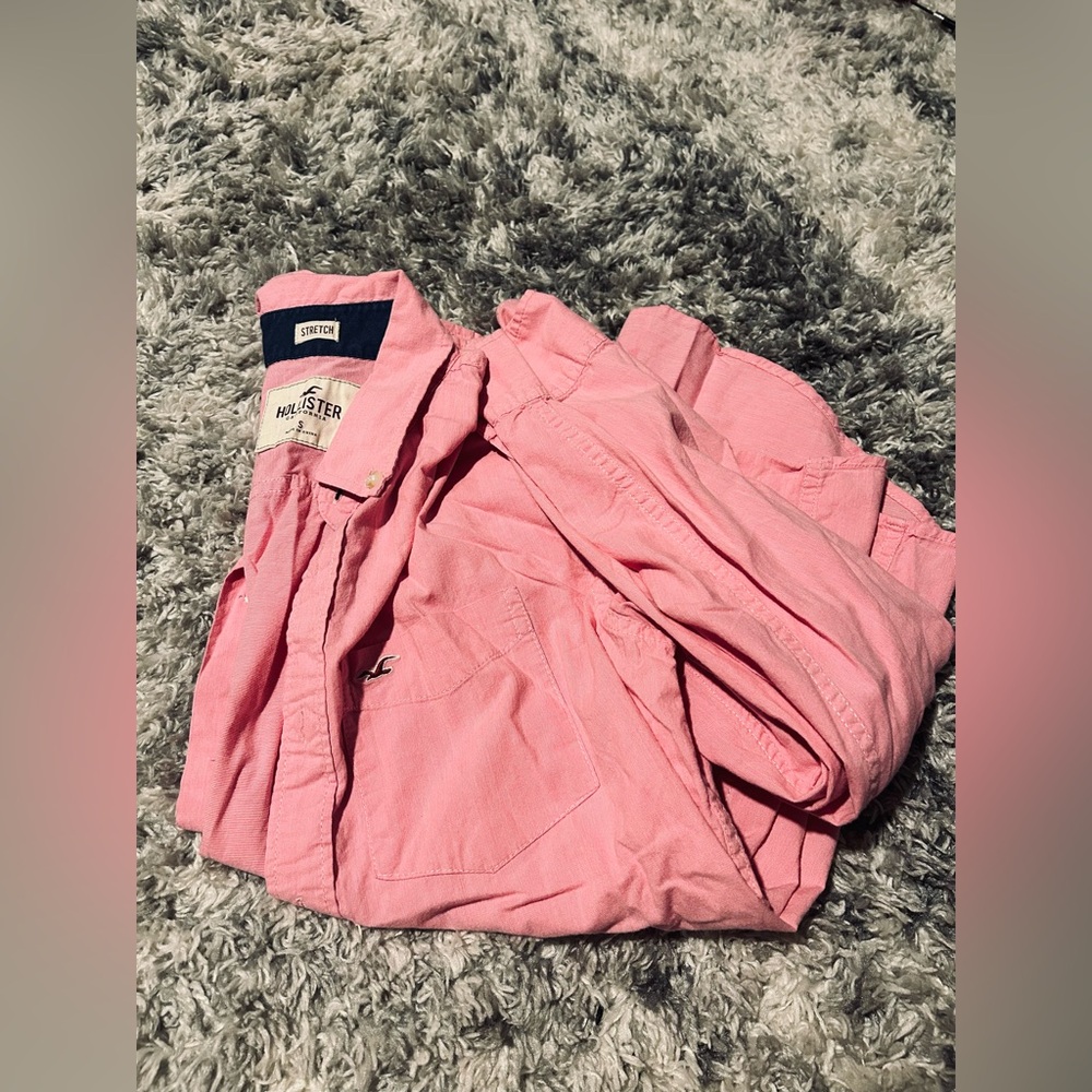 hollister salmon pink long sleeve dress shirt 
size small